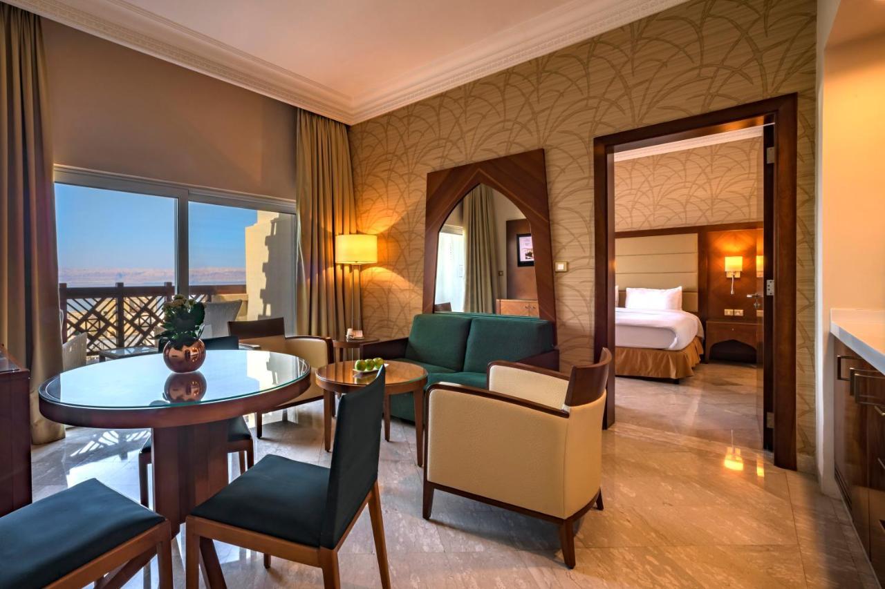 Crowne Plaza Jordan Dead Sea Resort & Spa By Ihg Sweimeh Buitenkant foto Suite