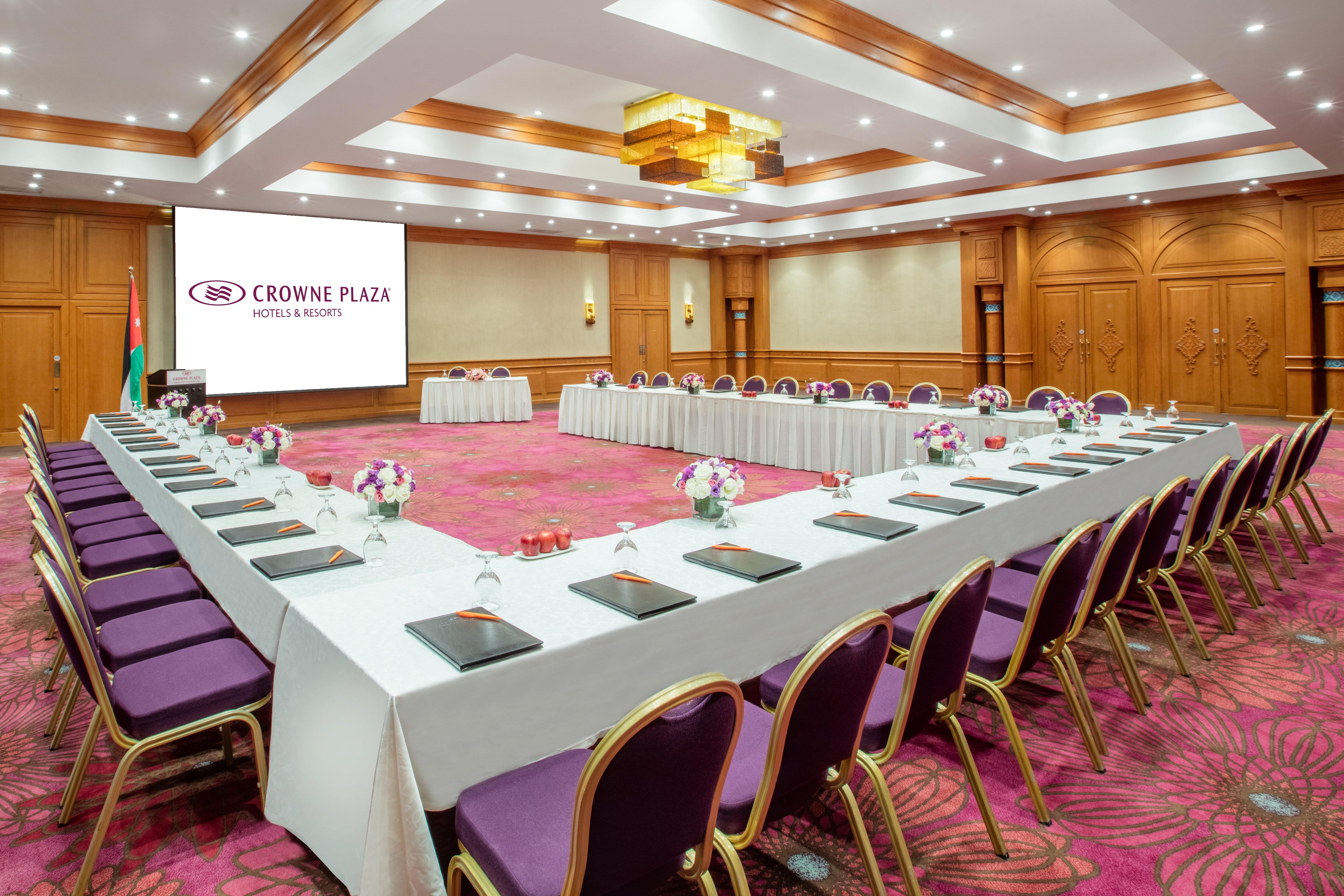 Crowne Plaza Jordan Dead Sea Resort & Spa By Ihg Sweimeh Buitenkant foto The Crown Hall