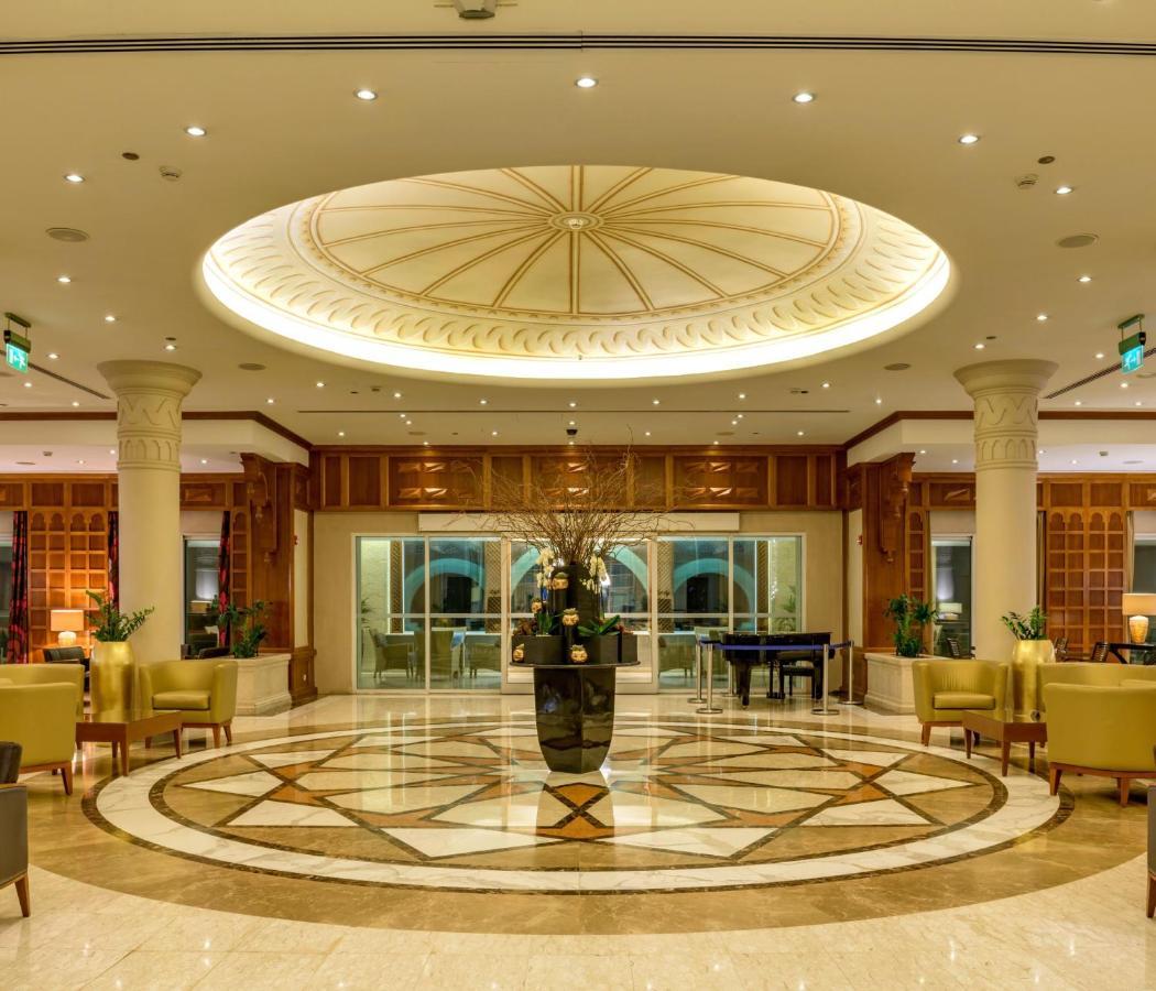 Crowne Plaza Jordan Dead Sea Resort & Spa By Ihg Sweimeh Buitenkant foto Lobby
