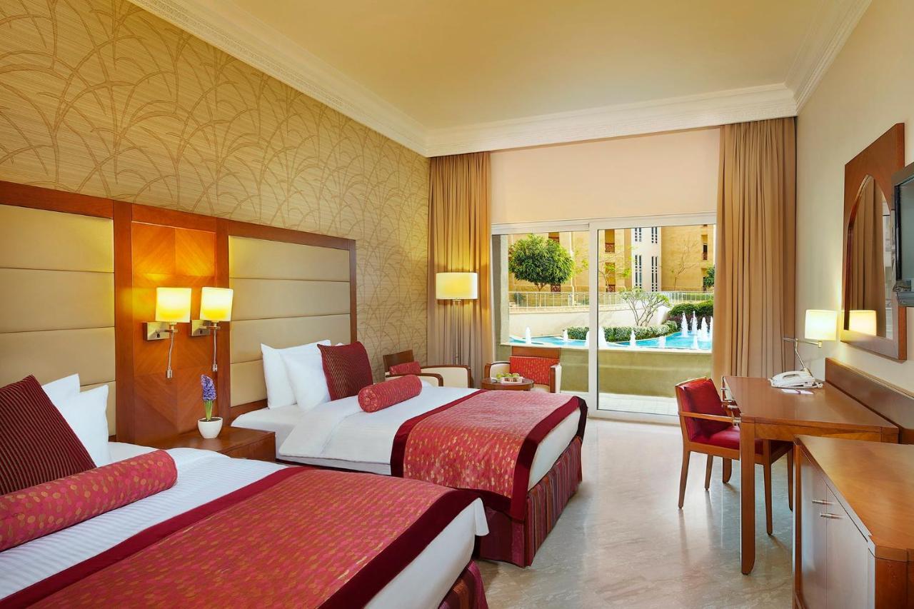 Crowne Plaza Jordan Dead Sea Resort & Spa By Ihg Sweimeh Buitenkant foto A room at the Hilton Sharm El Sheikh
