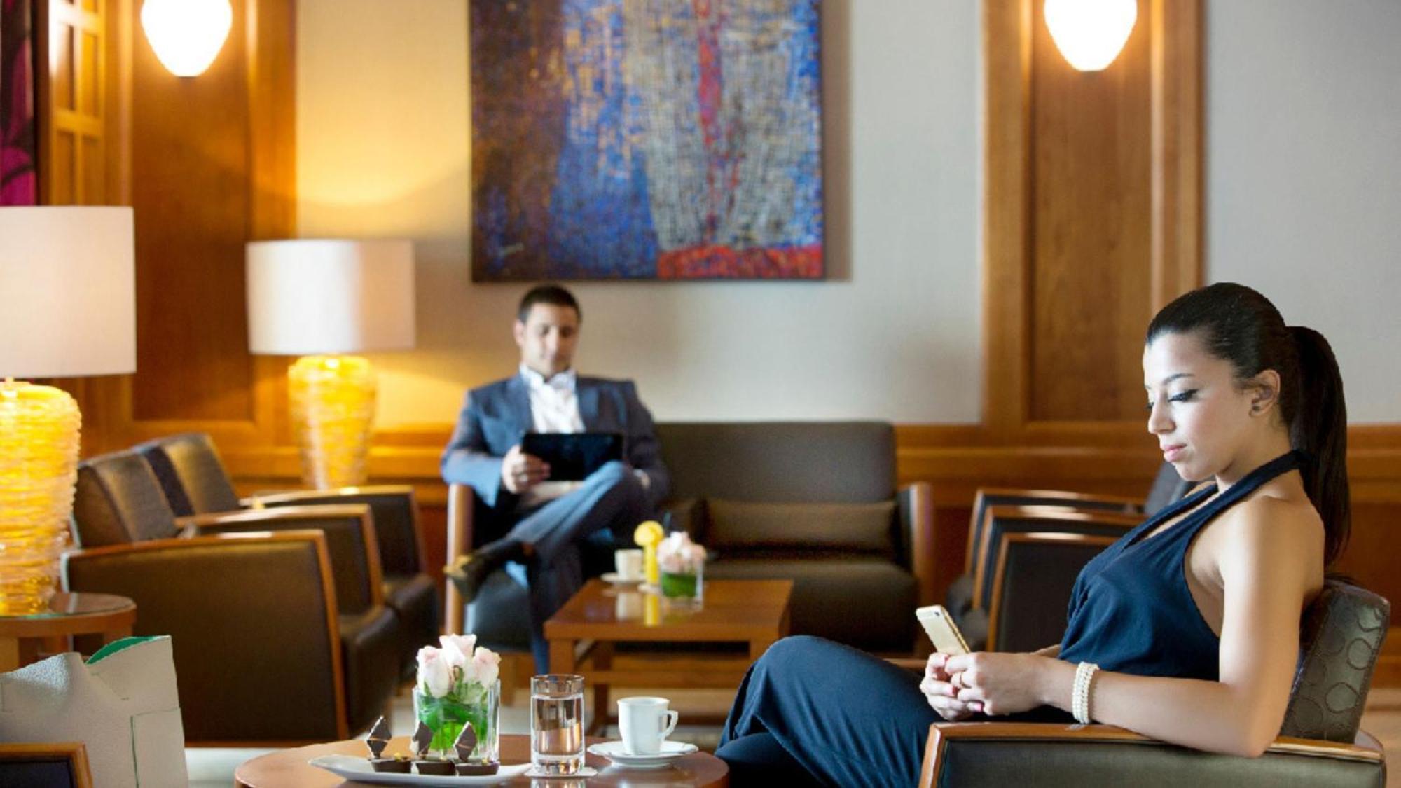 Crowne Plaza Jordan Dead Sea Resort & Spa By Ihg Sweimeh Buitenkant foto The lounge at the airport