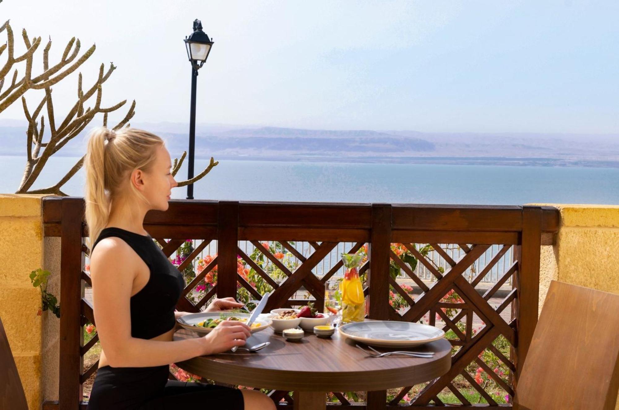 Crowne Plaza Jordan Dead Sea Resort & Spa By Ihg Sweimeh Buitenkant foto Dead Sea Resort
